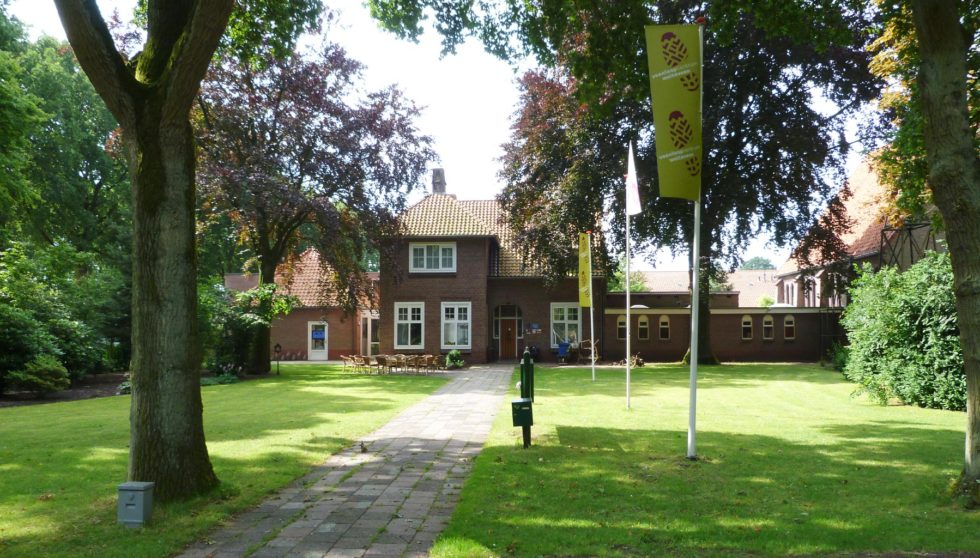 Commissaris van de Koning van Drenthe op bezoek Veenloopcentrum Weiteveen Commissaris van de Koning van Drenthe op bezoek Veenloopcentrum Weiteveen